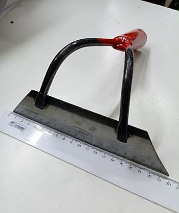 Тяпка самозаточная 200х55мм рельсовая сталь без черенка, красная 06790