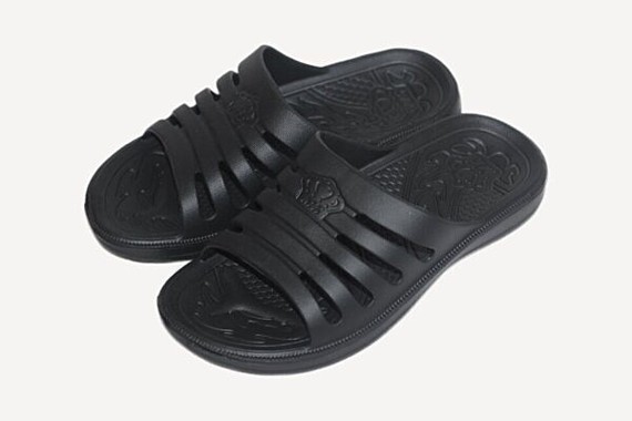 Сланцы подростковые арт.019 черный (32-39)